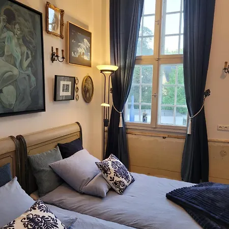 Baroque Palais Timber House Apartment *
